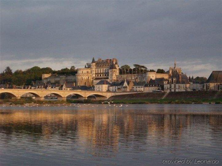 Kyriad Tours Sud - Chambray Les Tours Eksteriør billede